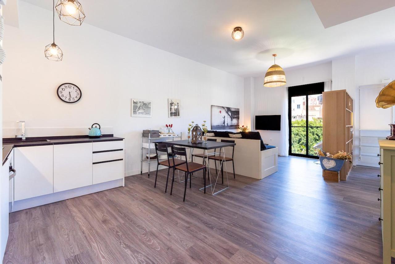 Apartamento Don Rodrigo Малага Экстерьер фото