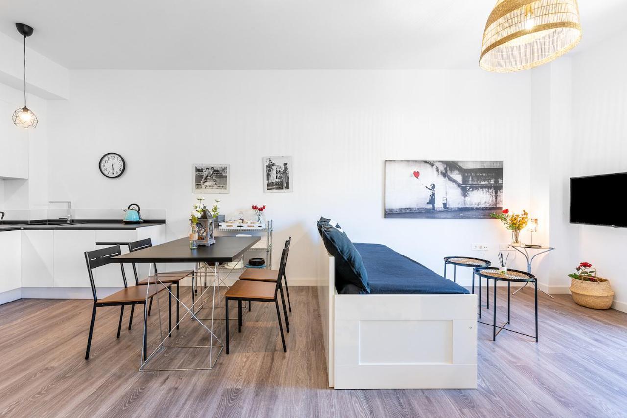 Apartamento Don Rodrigo Малага Экстерьер фото